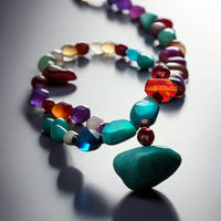 collier de méditation avec pierres colorées