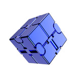 Cube infini antistress métal bleu