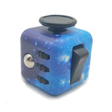 Cube anti-stress vert magnétique avec multiboutons