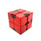 Cube infini antistress métal noir rouge }