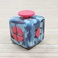 Cube Antistress Multiboutons Fingertoy Militaire