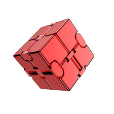 Cube infini antistress métal rouge