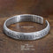 Bracelet manchette « Om Mani Padme Hum » en argent pur 999 véritable }