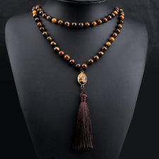 Collier mantra en pierre d'œil de tigre
