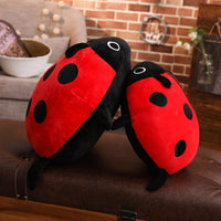 Peluche coccinelle kawaii géante